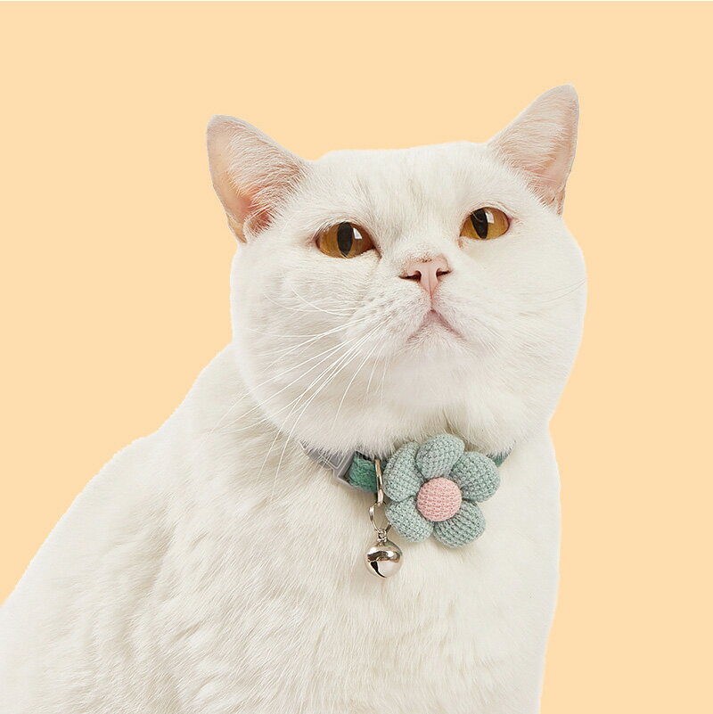 ペット用 ネコの首輪超 編み花 鈴 可愛い リボン付き サイズ調整 猫ちゃん 子猫～成猫まで 簡単装着 軽くて柔らか 着脱便利 おしゃれ 猫用首輪 猫の首輪 サイズ調整可能 痛くない 軽量 ペット用首輪 安全バックル 布製花 撮影 道具 ペット飾り 高級感