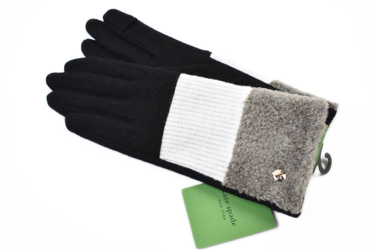 ケイトスペード ニューヨーク 手袋 レディース ブランド KateSpade NEWYORK ウール カシミヤ混 配色 キリカエ デザイン ブラック ホワイト グレージュ 指先スリット スマホ対応 21-22cm 女性 婦人 50代 40代 30代 20代 おしゃれ プレゼント ギフト グローブ 防寒 カシミア
