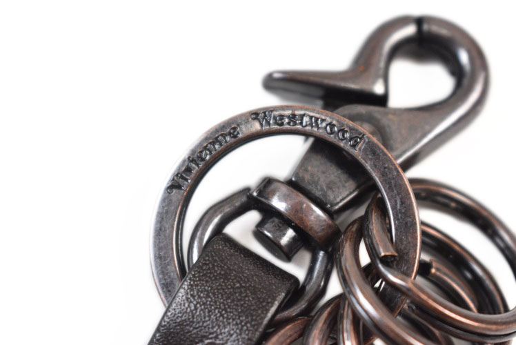 ヴィヴィアン ウエストウッド キーリング 5連 メンズ ブランド Vivienne Westwood コッパー キーホルダー 専用箱付 黒 ブラック おしゃれ 20代 30代 40代 50代 ギフト プレゼント 男性 紳士 本革 VWK510