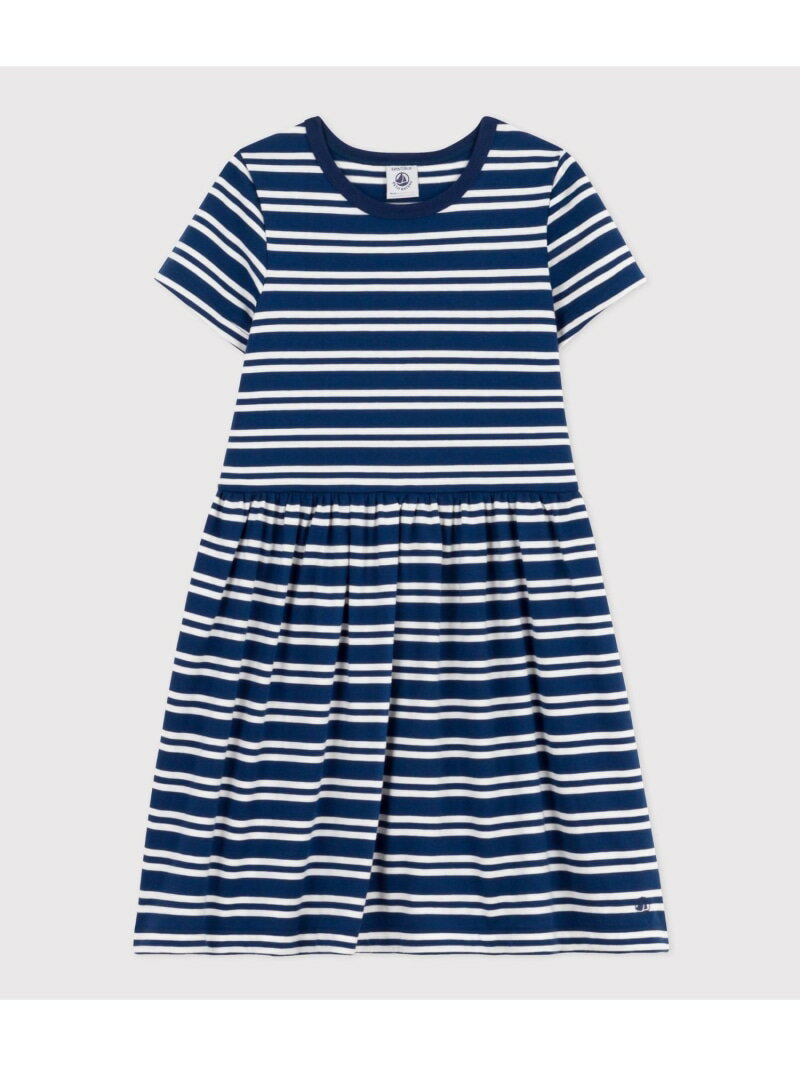 PETIT BATEAU（プチバトー）ボーダーワンピース通常のボーダーよりインパクトのあるダブルラインを採用した半袖ワンピースです。さらりとした肌触りのコットンジャージ素材を使用し快適な着心地を実現しています。切り替え部分にあしらわれたギャ...