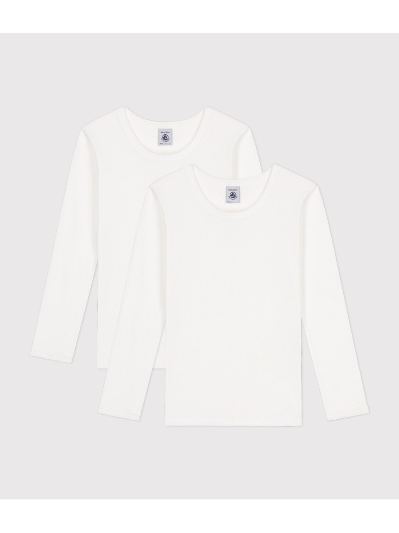 PETIT BATEAU（プチバトー）長袖Tシャツ2枚組清潔感のあるホワイトのオンライン限定長袖Tシャツ2枚セットです。環境にやさしい、第二の肌と呼ばれるやわらかな手触りの1×1リブ編み素材を使用した快適な着心地が人気。首元にあしらわれたピコレースが、シンプルなデザインのアクセントに。肌着としてはもちろん、これ一枚でも活躍するアイテムはギフトにも喜ばれます。型番：A0AACA-00-040 KM6547【採寸】サイズ着丈身幅袖丈2才 86cm36cm25cm30cm3才 95cm38cm25.5cm32.2cm4才 104cm39.2cm26.5cm34.5cm5才 110cm41.2cm27.5cm36.8cm商品のサイズについて【商品詳細】モロッコ素材：コットン100%サイズ：2才 86cm、3才 95cm、4才 104cm、5才 110cm※画面上と実物では多少色具合が異なって見える場合もございます。ご了承ください。商品のカラーについて 【予約商品について】 ※「先行予約販売中」「予約販売中」をご注文の際は予約商品についてをご確認ください。■重要なお知らせ※ 当店では、ギフト配送サービス及びラッピングサービスを行っておりません。ご注文者様とお届け先が違う場合でも、タグ（値札）付「納品書 兼 返品連絡票」同梱の状態でお送り致しますのでご了承ください。 ラッピング・ギフト配送について※ 2点以上ご購入の場合、全ての商品が揃い次第一括でのお届けとなります。お届け予定日の異なる商品をお買い上げの場合はご注意下さい。お急ぎの商品がございましたら分けてご購入いただきますようお願い致します。発送について ※ 買い物カートに入れるだけでは在庫確保されませんのでお早めに購入手続きをしてください。当店では在庫を複数サイトで共有しているため、同時にご注文があった場合、売切れとなってしまう事がございます。お手数ですが、ご注文後に当店からお送りする「ご注文内容の確認メール」をご確認ください。ご注文の確定について ※ Rakuten Fashionの商品ページに記載しているメーカー希望小売価格は、楽天市場「商品価格ナビ」に登録されている価格に準じています。 商品の価格についてPETIT BATEAUPETIT BATEAUのその他のインナー・ルームウェアインナー・ルームウェアご注文・お届けについて発送ガイドラッピンググッズ3,980円以上送料無料ご利用ガイド