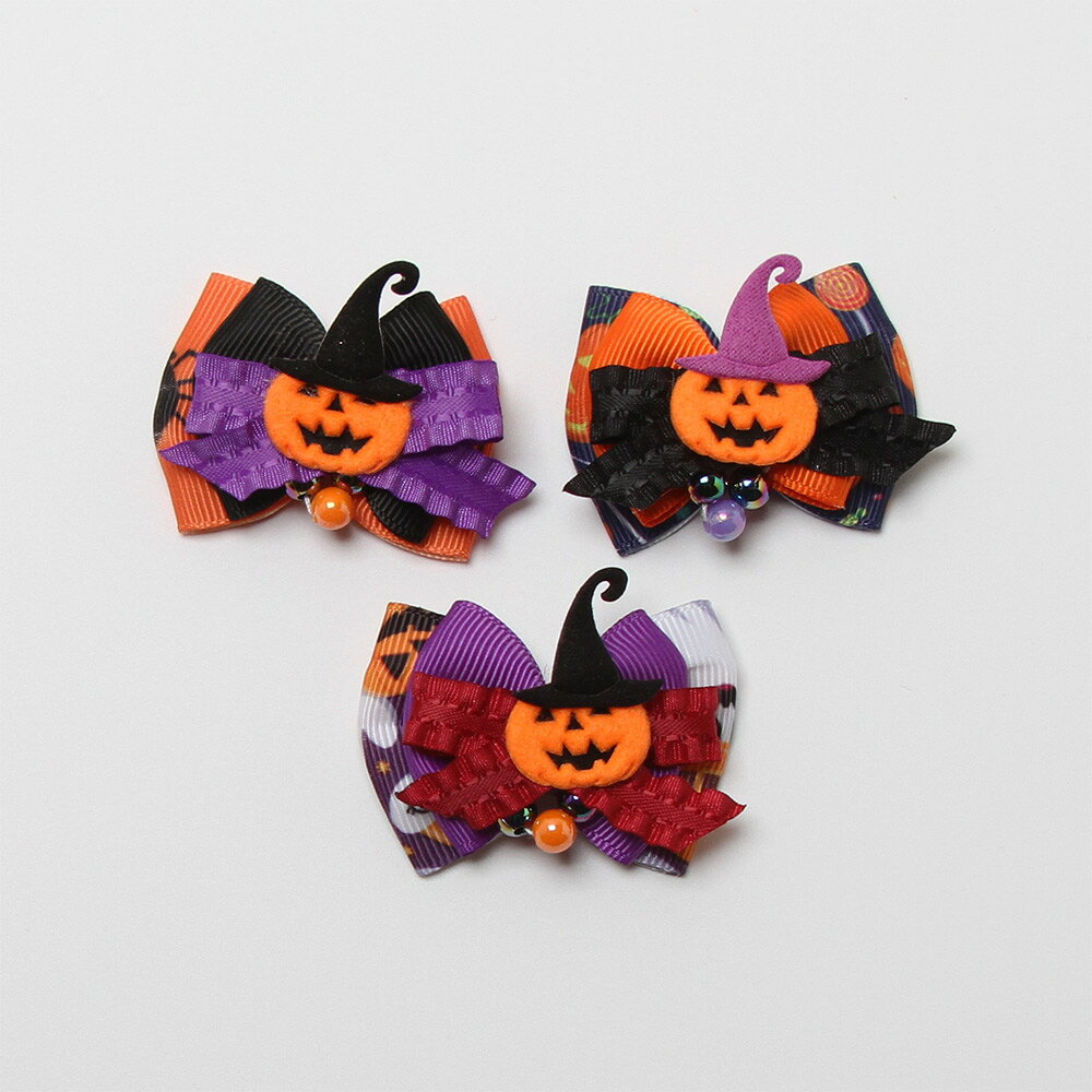 期間限定！！ハロウィンシリーズ🎃 イベントに合わせて可愛くお洒落に♪ インスタ映えにもオススメ◎ [発送予定時期] 9月以降順次　※納期は前後する場合がございます。 ※写真撮影のため、色合いが実物と若干異なる場合がございます。 ※季節限定商品のため数に限りがございます。 ※手作り制作のためサイズに多少の誤差が生じる場合がございます。 ※季節商材のため不良品以外の返品は不可となります。 &emsp;あらかじめご了承ください。 商品詳細 サイズ 約4.7cm 内容量 24ヶ入 【検索キーワード】 犬　いぬ　ドッグ　DOG　猫　ねこ　キャット CAT　 子犬　子猫　小型犬　小型猫　中型犬　大型犬　 動物　アニマル　可愛い　かわいい　おしゃれ　 オシャレ　お洒落　理容　トリマー　トリミング　グルーミング　 プロ仕様　お手入れ　ペット用品　ペットグッズ