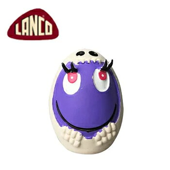ハロウィン限定デザインが登場♪ 天然ゴム製トイ、LANCO(ランコ)。 スペイン特有のカラフルな色使いとキャラクターは、40カ国以上で愛されています BABY玩具のヨーロッパ基準を満たしたクオリティと、耳に優しいスクイーカーで、 大切なペットに、安心とHappyをお届けします。 長年愛される秘密は耳に優しいスクイーカー。 キューキュー鳴ってワンちゃんの興味を刺激します。 ランコ　ハロウィンタマゴ　スケルトン サ　イ　ズ W 4.5cm × D 4.5cm × H 6.5cm 材　質 天然ゴム 【 ご注意ください 】 ・大量生産ではなく殆ど手作りで作られているので生産ロットによっては塗りムラや色味の違い、ゴムの厚さが微妙に違ったりします。予めご了承いただいた上でご購入ください。 ・超小型・小型犬(体重5kg以内)向けのおもちゃです。 ・中にはピューピュー鳴る笛が入っています。 ・飼い主の目の届く範囲で使用してください。 ・破損箇所が見つかった場合はただちに使用を中止してください。 ・万が一飲み込んでしまった場合は、速やかに獣医師にご相談ください。 ・濡れたまま放置した場合など、色落ち・色移りや破損する可能性があります。 ・遊び方によっては短時間で壊れてしまう場合もあります。 ・お使いのパソコン、ブラウザ、モニターによって画面上の色が実際の色と異なって見える場合があります。予めご了承下さいます様お願いいたします。