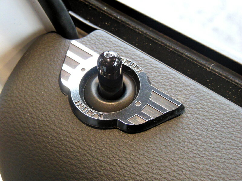 BMW MINI F60 ドアロックウイング (I LOVE MINI) クローム スタンダード 2pcs ミニ クロスオーバー bmw ミニクーパー アクセサリー