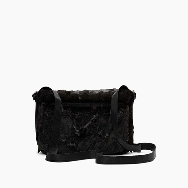 38%off ナイキ フェイクファー ショルダーバッグ ボディバッグ NIKE NSW FTRA 365 FUR クロスボディ ポーチ 1L カバン バッグ ショルダー ポシェット カジュアル ブラック fz1326 3