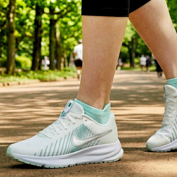 乐天商城 - 2026夏新作 送料無料 ナイキ ランニングシューズ レディース NIKE ウィメンズ ラン デファイ スニーカー シューズ 靴 RUN DEFY ホワイト 白 hm9593