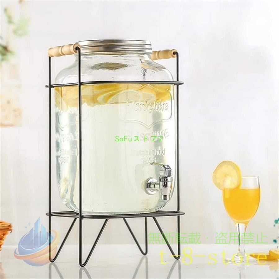 ??【高品質素材】飲料ディスペンサーは厚手の鉛フリーガラス、食品グレードの素材。キャップは金属素材＋錬鉄製と木製ブラケットで作られています。家庭での使用に理想的です。 ??【優れた耐熱性】：40度以上の水を入れないでください。通常の冷水筒よりも安全で健康的な氷水やお湯を入れることができます.このウォーターディスペンサーは冷蔵庫の省スペースで、夏の冷たい飲み物を作るのに最適です。 ??【大容量】5L/8Lの容量により、ゲストが喉が渇くことがないように簡単にできます。飲料ディスペンサーは、水、カクテル、ソフトドリンク、ジュース、サイダーなどのさまざまな飲み物のための十分なスペースを提供します。 ??【蛇口式コック付き】蛇口式コック付きウォータータンクの水量はコックによる調節可能で、水の出す量を制御しやすい、使いやすいです。また、蓋にはシリコンリングで密閉されるので、 水漏れの心配も必要はありません。 ??【気密性が良い】ワイン容器、ビール容器、ビールサーバー、コーヒー容器、ジュース容器、純粋水容器など 様々な容器がコーディネートして使用します。高級感のあるクリ