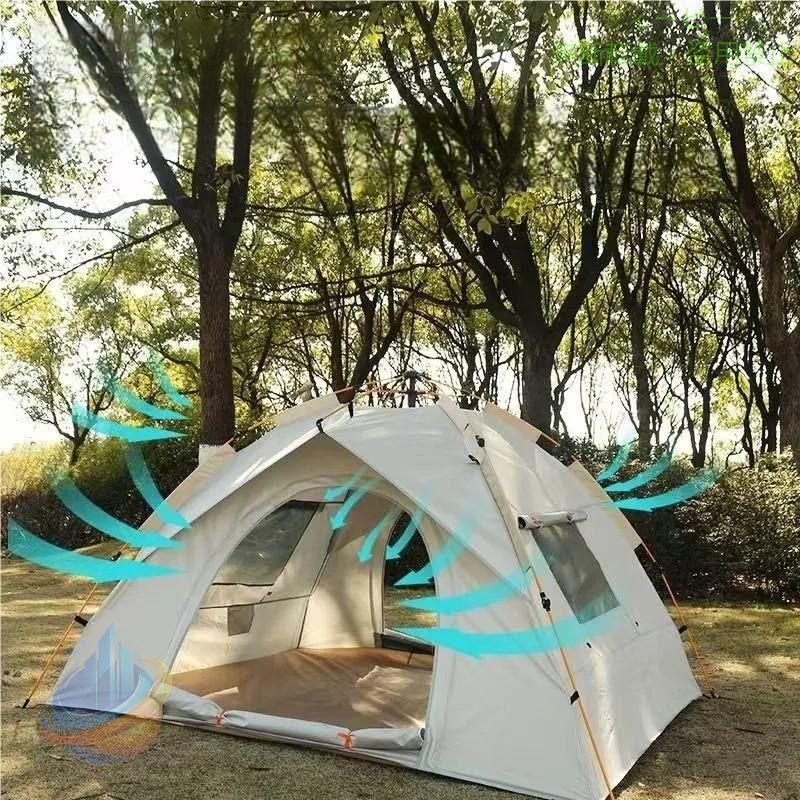 商品情報 ■サイズ 幅250×奥行180+100×高さ135cm (収納サイズ：68×68×4cm) ■材質 本体：ポリエステル100%(耐水圧1200mm以上) ペグ、骨組み：スチール ■重量 3kg ■生産国 中国 ■備考 ※風・雨などの自然現象による破損につきましては保証できかねますので予めご了承ください。 ※収納時にフレームに若干のねじれが生じる場合がございます。その場合ねじれを直し、形を整えてください。 ※強風の場合は危険ですので使用しないでください。 ※風向きにより倒れる場合がございますので、風向きをご確認の上、平らな場所に付属のペグでしっかりと固定して使用してください。 ※布製品の為、表記のサイズと誤差が生じる場合がございます。予めご了承ください。