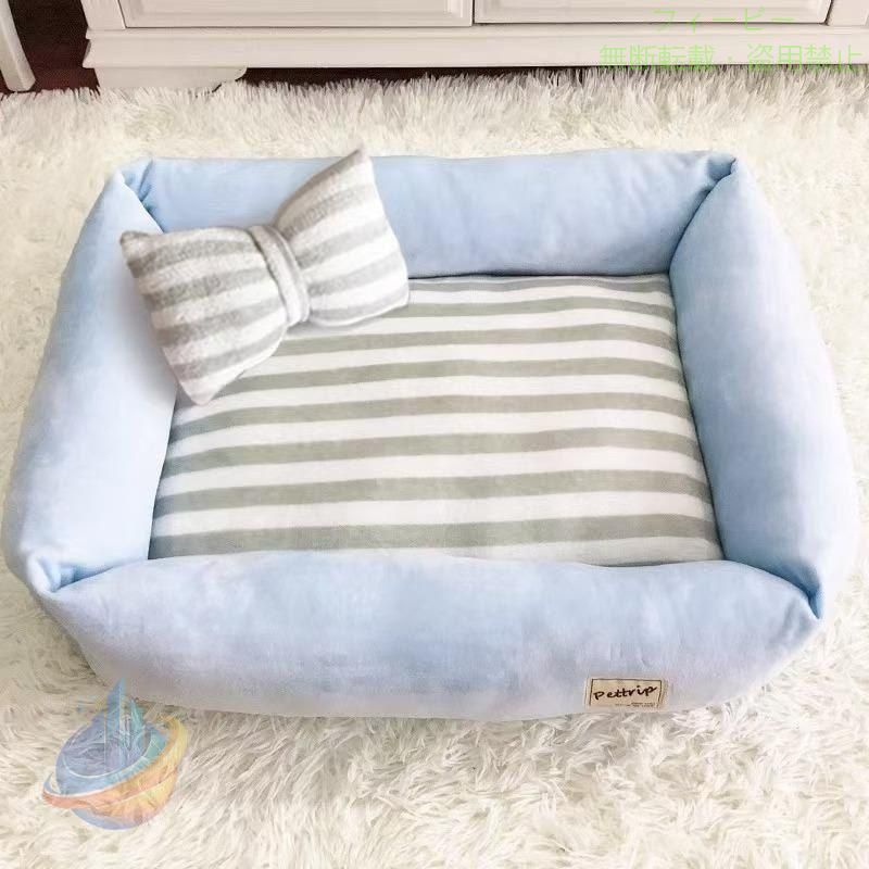 ペットベッド 秋冬用 ペット用品 洗える 犬用品 ドッグベット ペットクッション 犬のベッド クッション 四季 ふわふわ 猫 ペットハウス 室内用 屋内 枕つき [サイズ] S 長さ：50cm 横幅：40cm 高さ：20cm M 長さ：65cm 横幅：50cm 高さ：22cm L 長さ：85cm 横幅：60cm 高さ：24cm [カラー] パープル、ピンク、ブルー 中国 [素材／材質] フランネル、綿 【カラーについて】 生産ロットにより柄の出方や色の濃淡が多少異なる場合がございます。 お使いのモニターや撮影時の光の加減などにより 画像と実際の商品のカラーが若干異なる場合もございます。 【サイズについて】 測り方により誤差が生じる場合がございます。 同じサイズでもカラーやデザインによって大きさが異なる場合もございます。 【衣類・バッグ等、縫製品について】 縫製が甘い・雑・糸の始末ができていない等が見受けられる場合もございます。