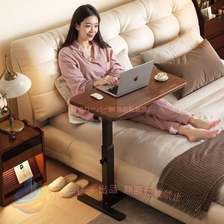 外形：40×60×66?106cm ■重量 約5.6kg ソファやベッドサイドに最適な木目調のサイドテーブルです。 フレームがC型のデザインなので隙間を効率的に使用できます。 読書やちょっとした休憩、寝室の照明スタンドとして、 自然で落ち着いた木目なのでどこに設置しても馴染みます。 組み立ても簡単なので、届いたその日にご使用いただけます！ ブラック ホワイト 机 木製 木目調 シンプル リビング 新生活 新築 一人暮らし サイドテーブル スリム ミニテーブル ベッドサイドテーブル 収納 コーヒーテーブル 加湿器台 消毒液 スタンド アンティーク 北欧 玄関 寝室 コの字 ローテーブル ナチュラル ブラウン ソファ ソファー ベッド ナイトテーブル ソファサイド ベッドサイド テーブル テーブルミニ 丸 寝室 円形 丸型 ミニ机 丸テーブル 小さめ おしゃれ リビング 机 小さい 北欧 サイドテーブル 北欧 木製 ベッドサイドテーブル ベット ソファ サイド テーブル スリム 玄関 木目 ウォールナット ナチュラル ウォルナット 北欧 木製 シンプル