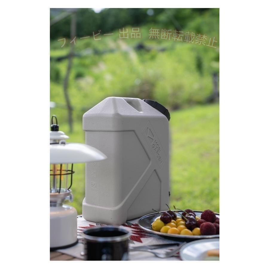 フィービーの【期間限定5％OFFクーポン】必要な量だけ注げる ウォータータンク 10L おしゃれ ポリタンク ミリタリータンクゾンチー水専用 ウォータージャグ 蛇口コック付き 小型 軽量 防災 大容｜アングル3