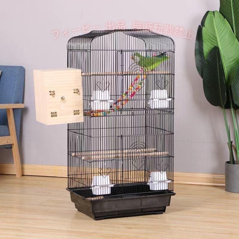 小鳥の落ち着ける場所として役立つ大型バードケージ 多数飼育でも広々快適 空間が広いので、羽を傷めたりストレスの要因になったりする心配がありません。 おもちゃもより多く入れることができます。 止まり木3本とブランコが付属！ 4つの餌入れにはそれぞれカバーが付いており、食べこぼしや水の飛び散りを防止できます。 出入り口は全部で10か所 それぞれロック付きで安心 お手入れしやすい引き出し式のトレイ 取っ手付き 〔商品詳細〕 サイズ： 全体/(約)高さ93×幅45×奥行35cm 大型扉[2か所]/約縦29×横30cm 中型窓[2か所]/約縦11×横11cm 小型窓[8か所]/約縦11×横8cm ブランコ/約幅10×直径2cm 止まり木/約幅46×直径1.3cm 餌入れカバーなし/約高さ4.5×幅10.5×奥行10.5cm 餌入れカバーあり/約高さ9×幅10.5×奥行10.5cm 引き出しトレイ/約高さ3×幅38×奥行28.5cm 重量：約4.2kg インテリア すのこ とりかご 仕切り オカメインコ 文鳥 ケージ ゲージ