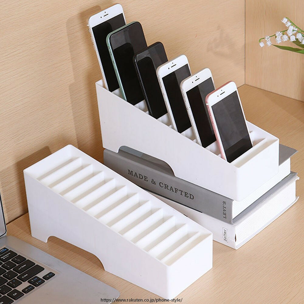 スマホ スタンド 卓上 収納 ボックス デスク ケース 大容量 スリム 整理 ■商品説明■ スマホ スタンド 卓上 収納 ボックス デスク ケース 大容量 スリム 整理 送料無料 【商品説明】卓上収納ケーススマホのスタンドとしてもお使いいただけます。カードやメモ、レシートの収納や管理にもおすすめです。デスクやダイニングテーブル、コンセント周辺の整理にもおすすめです。軽くてお手入れ簡単なプラスチック素材です。水洗い可能でいつも清潔を保てます。大容量収納:カード、メモ、レシートなど、細々としたものをまとめて収納。デスクトップをスッキリさせ、作業効率アップスリム設計:デスクスペースを有効活用。コンパクトながら大容量収納を実現しました。多様な使い道:デスクだけでなく、ダイニングテーブルやコンセント周りなど、様々な場所で活躍します。お手入れ簡単:水洗い可能で、いつでも清潔に保てます。【サイズ】約5.6×27.8×10.2×11.3cm【材質】プラスチックスマホ スタンド 卓上 収納 ボックス デスク ケース 大容量 スリム 整理 ■商品説明■ スマホ スタンド 卓上 収納 ボックス デスク ケース 大容量 スリム 整理 送料無料 【商品説明】卓上収納ケーススマホのスタンドとしてもお使いいただけます。カードやメモ、レシートの収納や管理にもおすすめです。デスクやダイニングテーブル、コンセント周辺の整理にもおすすめです。軽くてお手入れ簡単なプラスチック素材です。水洗い可能でいつも清潔を保てます。大容量収納:カード、メモ、レシートなど、細々としたものをまとめて収納。デスクトップをスッキリさせ、作業効率アップスリム設計:デスクスペースを有効活用。コンパクトながら大容量収納を実現しました。多様な使い道:デスクだけでなく、ダイニングテーブルやコンセント周りなど、様々な場所で活躍します。お手入れ簡単:水洗い可能で、いつでも清潔に保てます。【サイズ】約5.6×27.8×10.2×11.3cm【材質】プラスチック