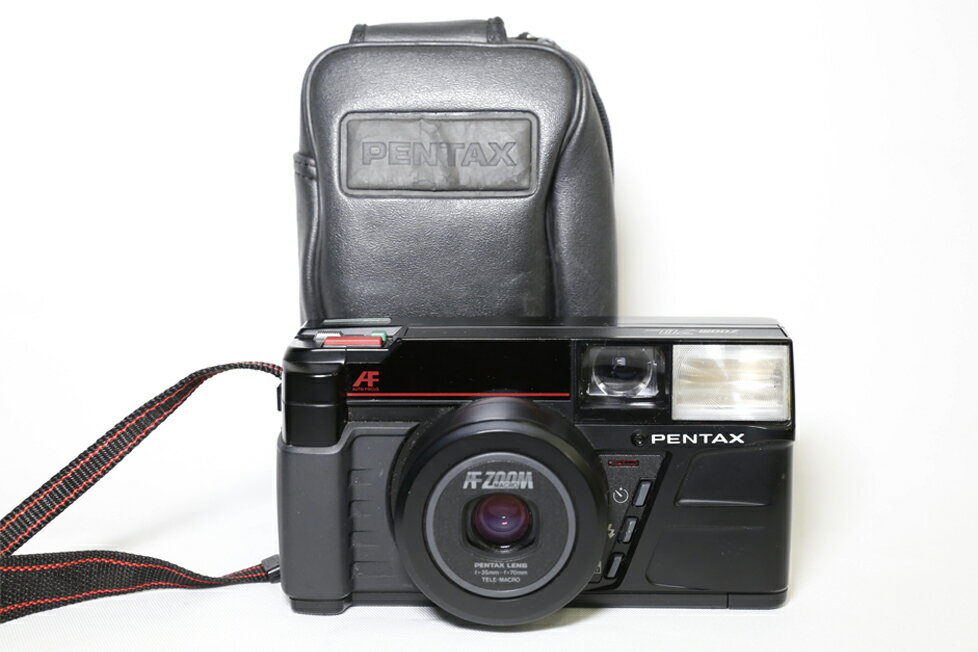【中古】PENTAX ZOOM-70 DATE ペンタックス ズーム 70 デート ケース付き フィルムカメラ ズーム35-70ミリ 接写モードあり 日中シンクロモード 強制フラッシュモードあり 外観きれい レンズきれい ファインダー内きれい