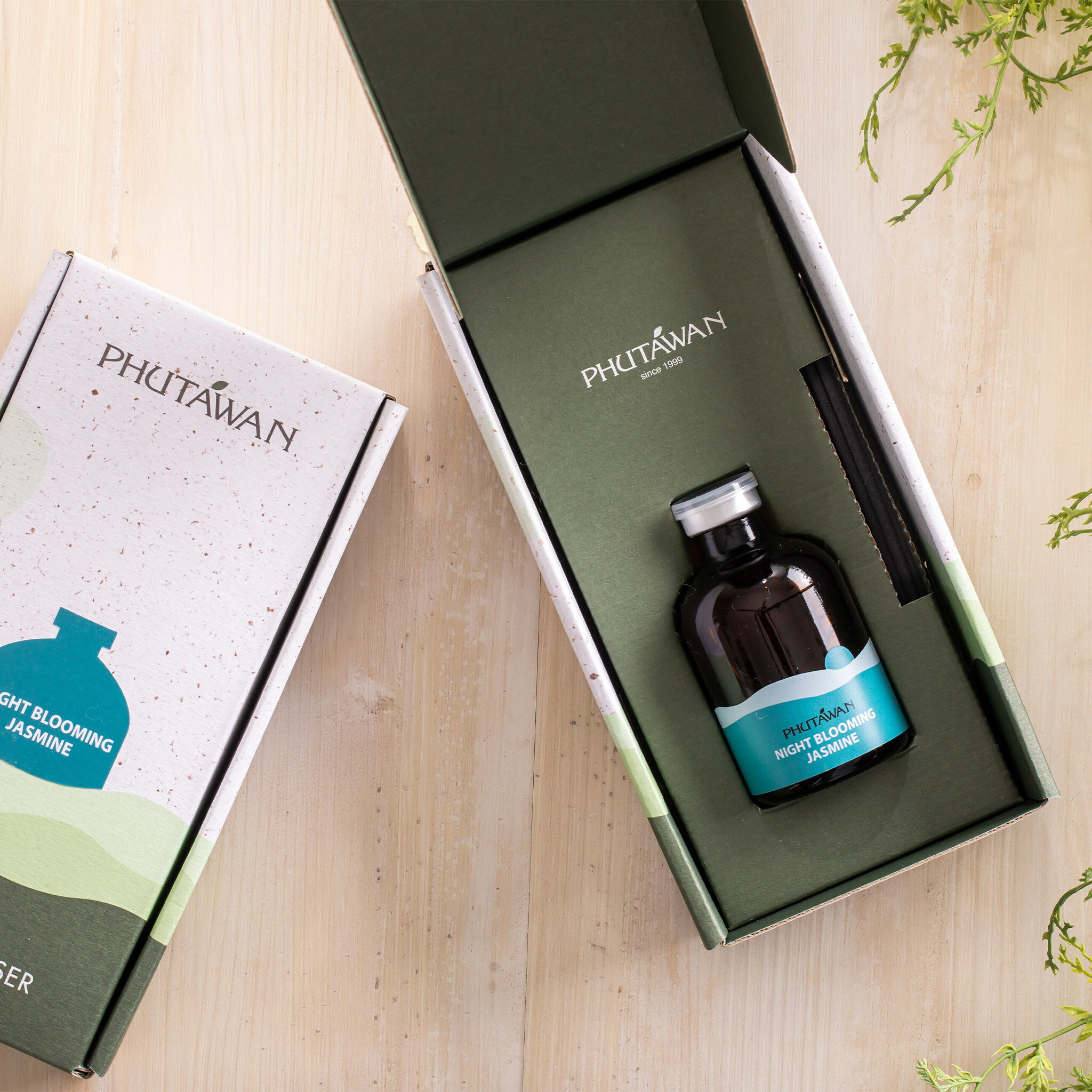 ��PHUTAWAN������ �ץ���� �ʥ��� �֥롼�ߥ� ���㥹�ߥ� �꡼�� �ǥ��ե塼���� 50mL/ ������ �꡼�ɥ��ƥ��å� �롼��ե쥰��� ������� �ե������ ���㥹�ߥ� ���������å� ˧��� ���ۤ��ˤ� ������ ���� �ץ쥼��� ���ե�