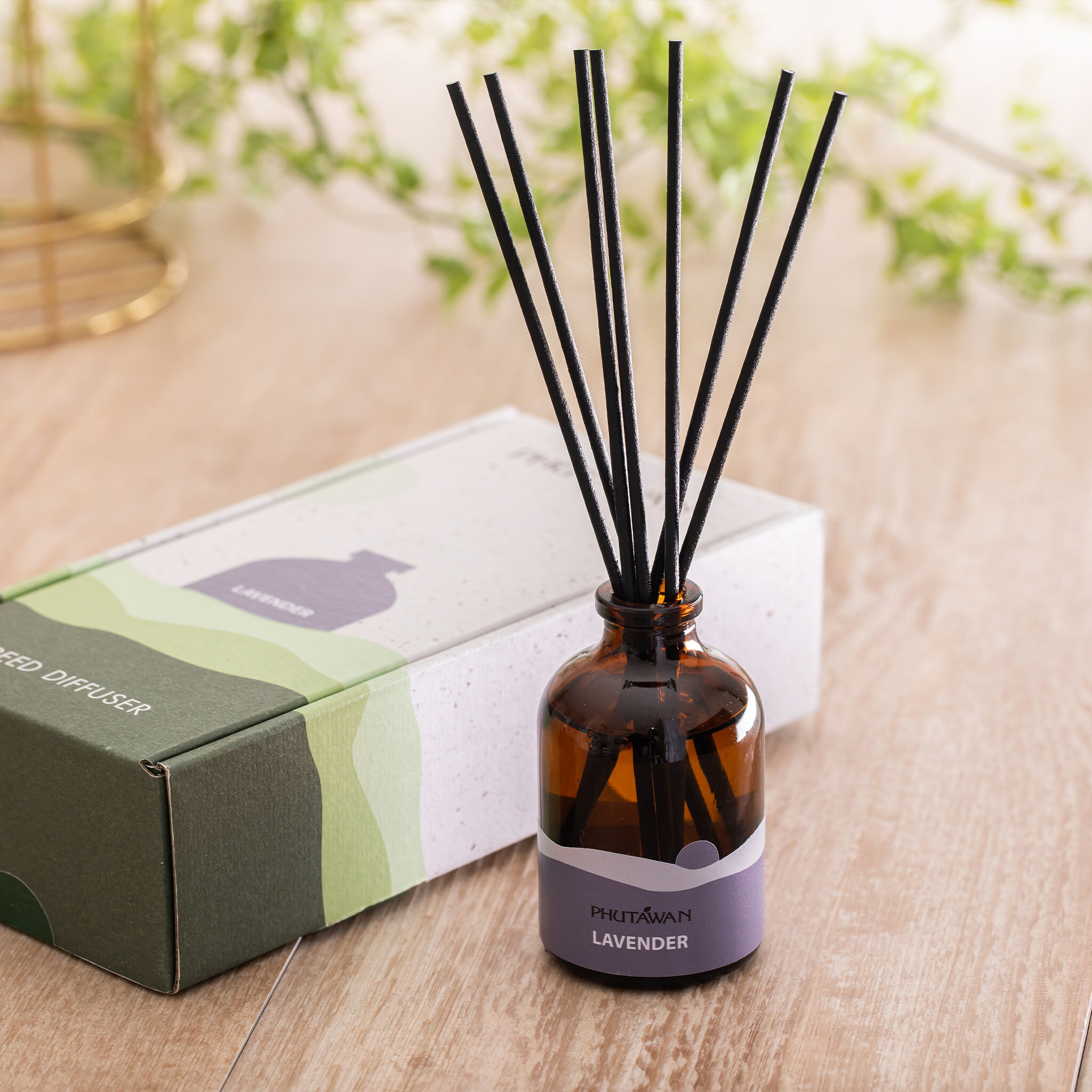 【PHUTAWAN公式】 プタワン ラベンダー リードディフューザー 50ml/ 正規品 ルームフレグランス アロマ ナチュラル いい香り フローラル リラックス やさしい香り くつろぎの空間 引越し祝い 新生活 インテリア ギフト プレゼント 贈り物 人気 タイコスメ 3