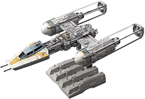 ◆商品名：スター・ウォーズ Yウイング・スターファイター 1/72スケール 色分け済みプラモデル (C)&TM Lucasfilm Ltd. 梱包サイズ: 7.0×30.0×19.0(cm) スター・ウォーズ「エピソード4/新たなる希望」より、ヤヴィンの戦いにて反乱同盟軍が使用した「Yウイング・スターファイター」が1/72スケールで登場!!徹底した資料の検証により、細部にわたるディテールを再現し、1/72スケールの中に凝縮。コックピット内のみならず、イオン推進エンジン内部のディテールも再現。機体のディスプレイベースはデス・スター表面がモチーフ。ベースはジョイントパーツで発売中のほか商品との複数連結が可能。また、着床・整備状態を再現する着床脚が付属。大気中のYウイング・スターファイターを再現可能。同スケールのエピソード4版パイロット(着座タイプ・直立タイプ)、エピソード6版着座タイプパイロットおよび、アストロメク・ドロイドが2体付属。【付属品】デス・スター表面ベース、レーザーエフェクトパーツ×一式、同スケールパイロットフィギュア×3(直立×1、着座×2体)、同スケールアストロメク・ドロイド×2種、キャノピー×2種(フレームパーツ、クリアパーツ)、着床脚×一式 【商品内容】成形品×10、水転写式デカール×1、マーキングシール×1、組立説明書×1