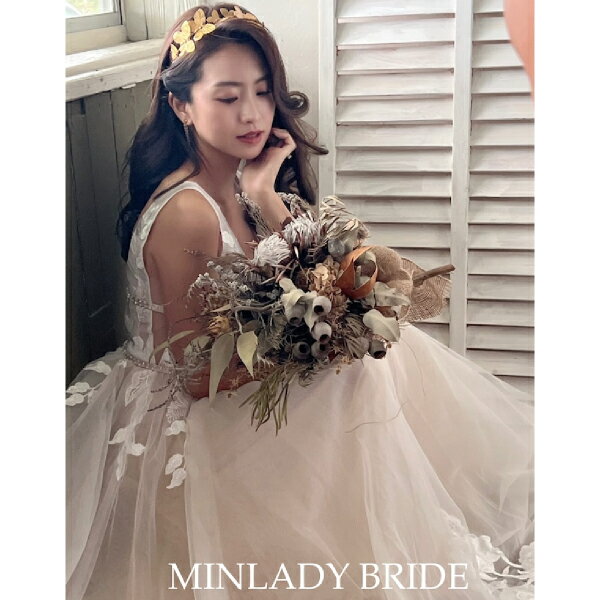 【送料無料】Aライン　刺繍入りドレス※返品可能(ウェディングドレス ウェディング 結婚式 リゾートウエディング 花嫁ドレス ロングドレス 二次会)