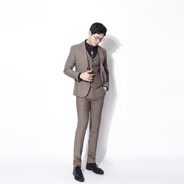 【送料無料】アンティーク風ライトブラウンタキシード【ジャケットのみ】 (タキシード 細身 紳士服 フォーマル 結婚式 二次会 セレモニー カジュアル おしゃれ お呼ばれ パーティー)