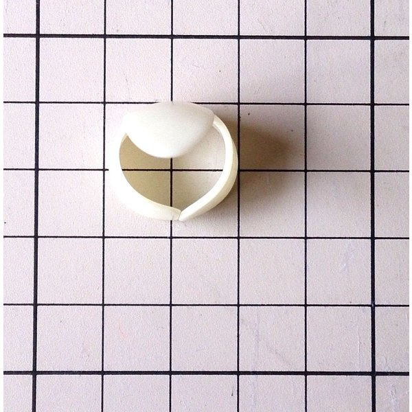 Chukan フィンガーピック 中爪