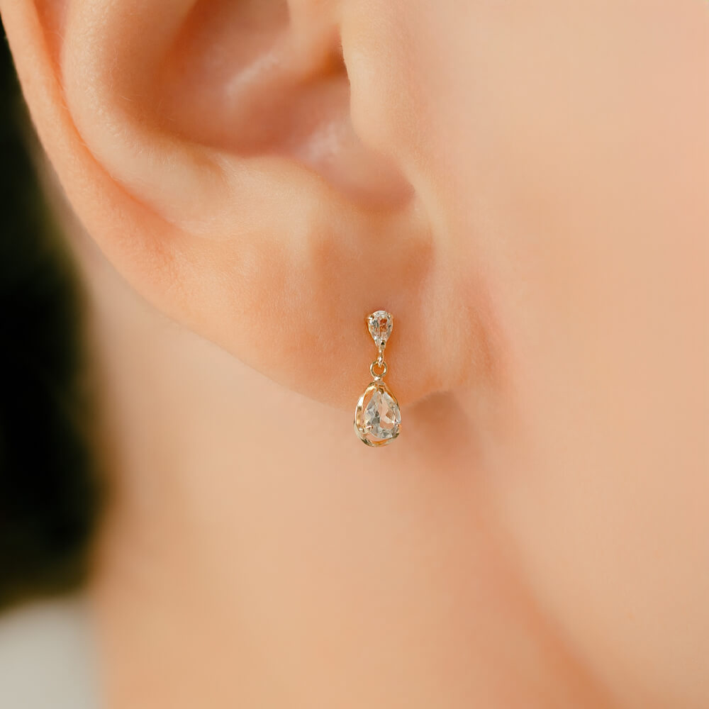 K10ホワイトトパーズ │ ペア―シェイプのトパーズが揺れるかわいい軟骨ピアス・金属アレルギー対応K10金ゴールド・内径14G/16G
