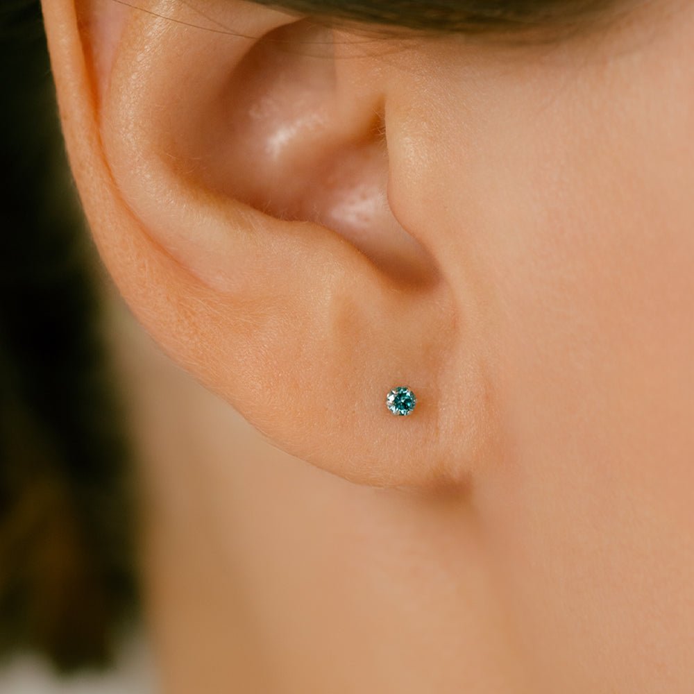 K18/PT トリートブルー ダイヤモンド ボディピアス │ 16G/14G イエローゴールド/プラチナ ブルーカラー 青 天然ダイヤ