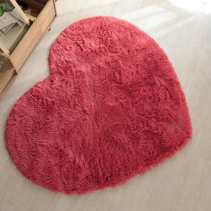乐天商城 - 【ポイント10倍!今晩20時開始】ラグ カーペット シャギーラグ 150x130cm ラグマット ラグカーペット ハート形 絨毯 抗菌 消臭効果 洗濯機可 床暖房対応 ホットカーペット対応 すべり止め付き オールシーズン コンパクト おしゃれ シフォン 7色対応