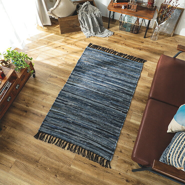 Rakuten - 【ポイント10倍!20時〜12日1:59】【ホットカーペット/床暖房対応】ラグ カーペット 90x150cm デニムラグ メーア ラグ おしゃれ ラグマット 長方形 絨毯 デニム生地 綿100％ ヴィンテージ 西海岸 アメリカン ジーンズ 手織り ハンドメイド ラグ