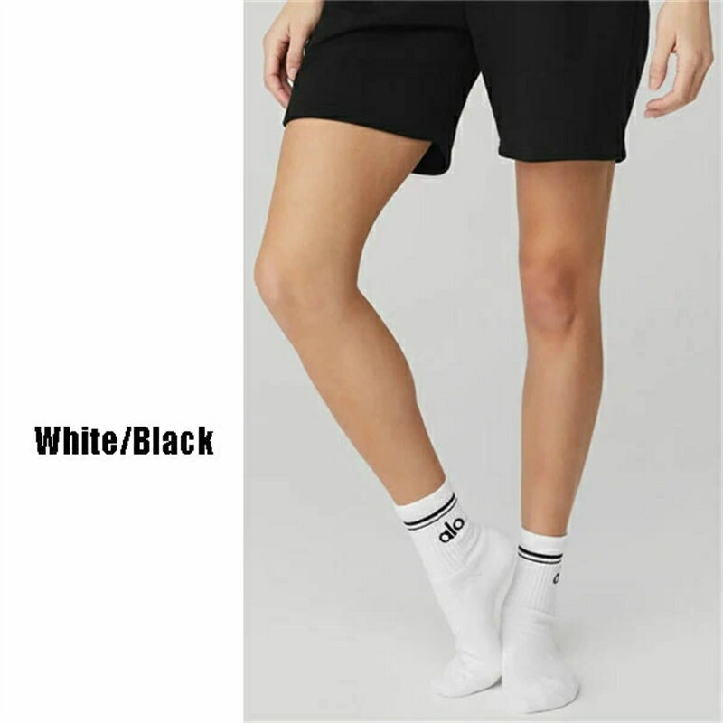 ★ALO yoga★ ユニセックス ハーフスローバックソックス BTS JIN グローバルアンバサダー就任 Unisex Half Throwback Sock 日本未発売 靴下 ソックス やわらかい リラックス クッション性 アロー スポーティ クリスマス プレゼント 誕生日 メンズ