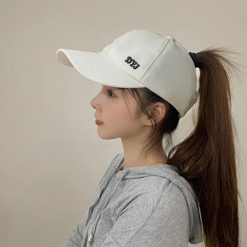 日焼け防止 キャップ レディース 帽子 春夏秋冬 つば広 小顔効果 吸汗シート 面ファスナー 調節可能 ヘ..