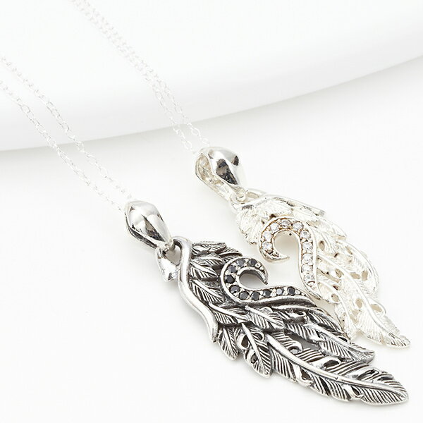 シルバー925製 金属アレルギー対応 ネックレス ペンダント ペアネックレス キュービックジルコニア 2つ合わせてハートになる 羽 プレゼント メール便送料無料...