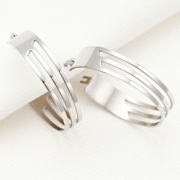 フープピアス つけっぱなし レディース 3本線 くりぬき ぬけ感 サージカルステンレス 金属アレルギー対応 シルバー シンプル エレガント プレゼント ギフト ...