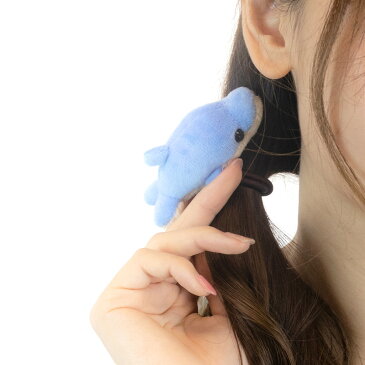 ヘアゴム レディース キッズ アニマル イルカ ペンギン ヌイグルミ 飾り かわいい モチーフ ブレスレット 小物 雑貨 人気 流行 水族館 おしゃれ ベビー ヘアポニー ヘアアクセ ホワイト ブルー ブラック プレゼント 子供用にも メール便 送料無料 春夏 大人気