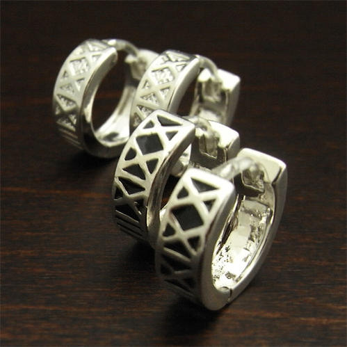 ピアス レディース ローマ数字フープ ノンアレルギー ポリプロピレン樹脂製ポスト シルバー ブラック メール便 送料無料 春夏秋冬 大人気