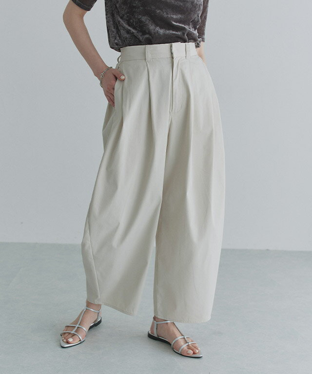 【最新作！送料無料】[ECLAM] サイドタックコクーンパンツ ☆ パンツ サイドタック コクーンライン シーズンレス スタイリッシュ ECLAM クラム ECLAM ピエロのサムネイル