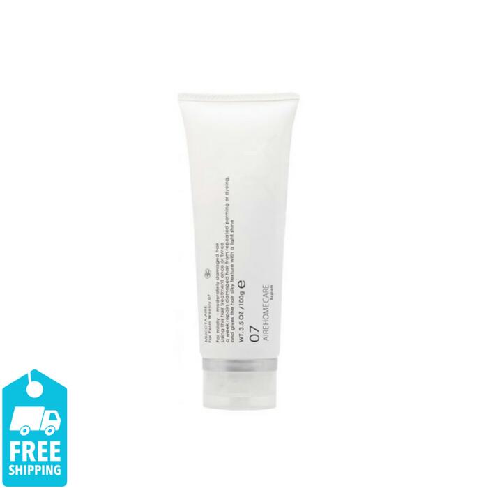 商品情報広告文責(会社名・電話番号)VERITA 05030910820内容量100g使用方法一週間に一回、シャンプー後、トリートメントしてください。髪にしっかりなじませた後、髪を揉みこむようにマッサージしてください。蒸しタオルなどを巻いて3～5分放置していただくとさらに効果的です。その後、お湯でしっかり洗い流してください。※ショート～ミディアム 500円玉程度 / ロング～ 500円玉 1.5～2枚程度全成分(化粧品のみ)水、ハチミツ、ジメチコン、セタノール、ベヘントリモニウムクロリド、ステアリルアルコール、ベタイン、アモジメチコン、イソプロパノール、フェノキシエタノール、ミリストイルメチルアラニン（フェトステリル/デシルテトラデシル）、香料、コカミドMEA、加水分解ケラチン、ベヘントリモニウムメトサルフェート、ステアルトリモニウムプロミド、イソアルキル（C10-40）アミドプロピルエチルジモニウムエトサルフェート、BHT、PG，オキシベンゾン-4、BG、クエン酸、エタノール、ヘマチン、クオタニウム-18、クオタニウム-33、コレストロール、メチルクロロイソチアゾリノン、メチルイソチアゾリノン、セラニド2商品区分日本製・頭髪化粧品ムコタ アデューラ アイレ 07 フォーパーマ ウィークリー 100g（トリートメント） ムコタ アデューラ アイレ パーマ ストレート カラー 髪のタイプにあわせてサロンケア パーマ、パーマ＆カラーなどの化学処理を施した髪に一週間に一回のスペシャルケアAIRE 07 フォーパーマ ウィークリーパーマをかけた髪のお手入れは水分の維持が大切。でもそれと同時にパーマ施術時に使用した薬剤を髪の毛から除去していく作業が必要です。ヘマチンを配合することでダメージの原因になるものを除去し高配合した保湿成分、エモリエント成分、PPT成分によってツヤやかでハリのあるしっかりとした髪に仕上げ、きれいなまとまりのあるウェーブを表現します。ラフランス（洋梨）のさわやかにひろがる香り。 5