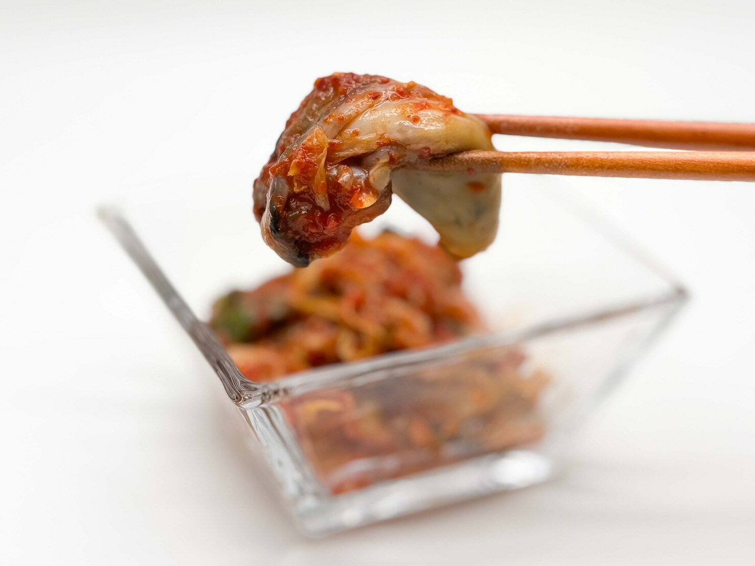 無添加【新商品】牡蠣と白菜のキムチ 300g 送料無料 キムチ 漬けたて 韓国料理 韓国 牡蠣 ご飯のお供 おつまみ 白菜 辛さ調節可
