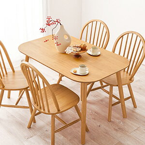 天然木ダイニングテーブル 幅120 BT-8626 木製ダイニングテーブル 幅120 BT-8626 暮らしを彩るカフェ風のオシャレなダイニングテーブル。こちらは、4人分の食事がしっかりおける幅120cmタイプです。コンパクトながら、家族で...