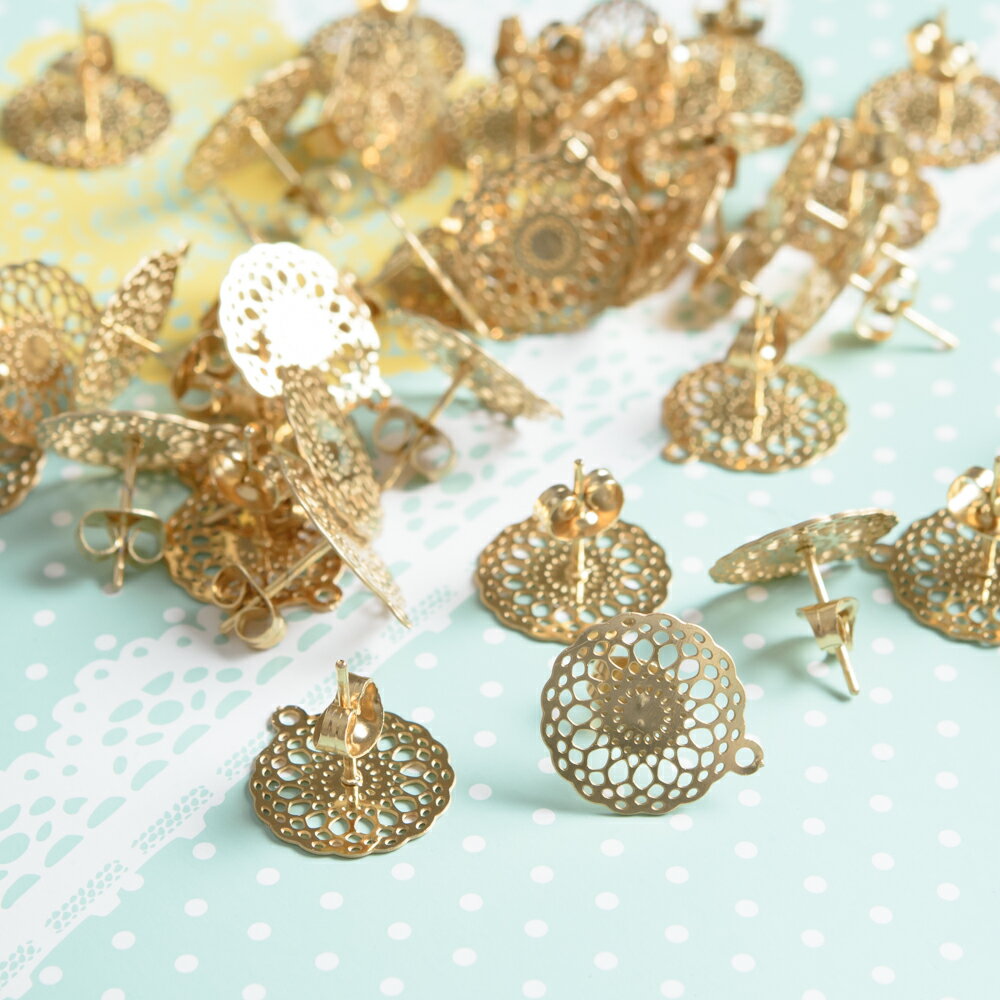 【毎日発送】【サージカルステンレス 316 】花柄模様 ピアス ゴールド タイプA 通...