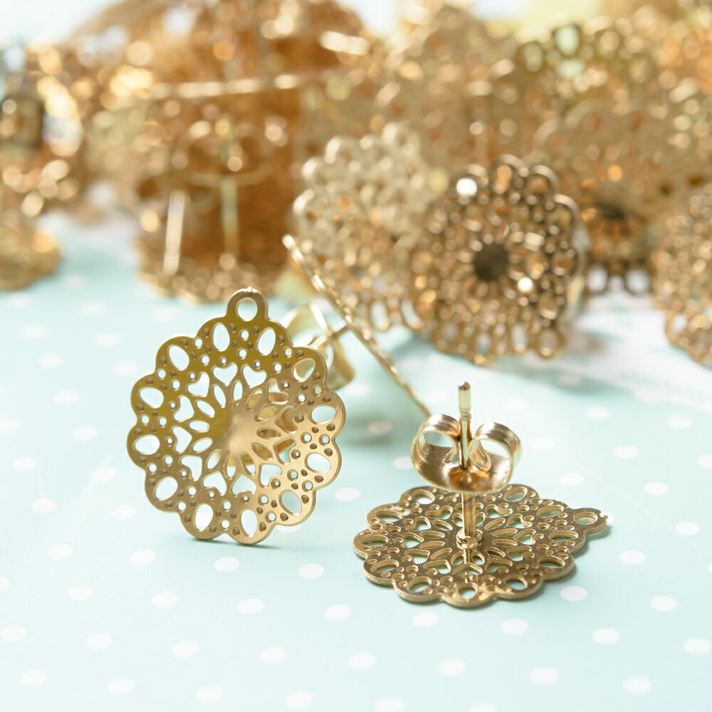 【毎日発送】【サージカルステンレス 316 】花柄模様 ピアス ゴールド タイプB 通...