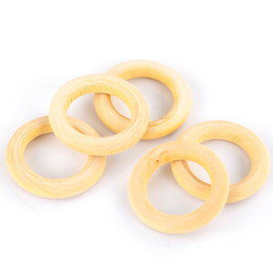56mm 3個入 ひのき製ナチュラルウッドリング ナチュラル / 木製 檜 桧 オーナメント 輪っか ドーナツ型 わっか 木目 天然 工作 ハンドメイド資材 コネクタ マクラメ【ゆうパケット対応】