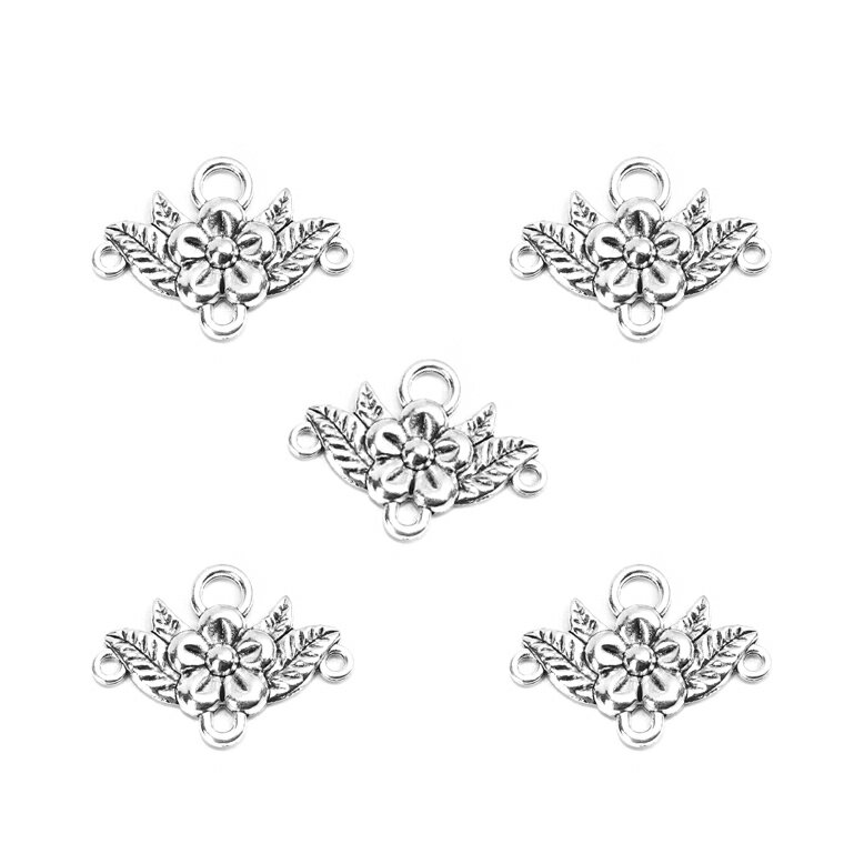 5個入 コネクターパーツ フラワー 5弁花 銀古美 32mm×23mm / カン付き 彫刻柄 花 シルバー ジョイントパーツ メタルチャーム コネクターチャーム 接続パーツ パーツ ハンドメイド材料【ゆうパケット対応】のサムネイル