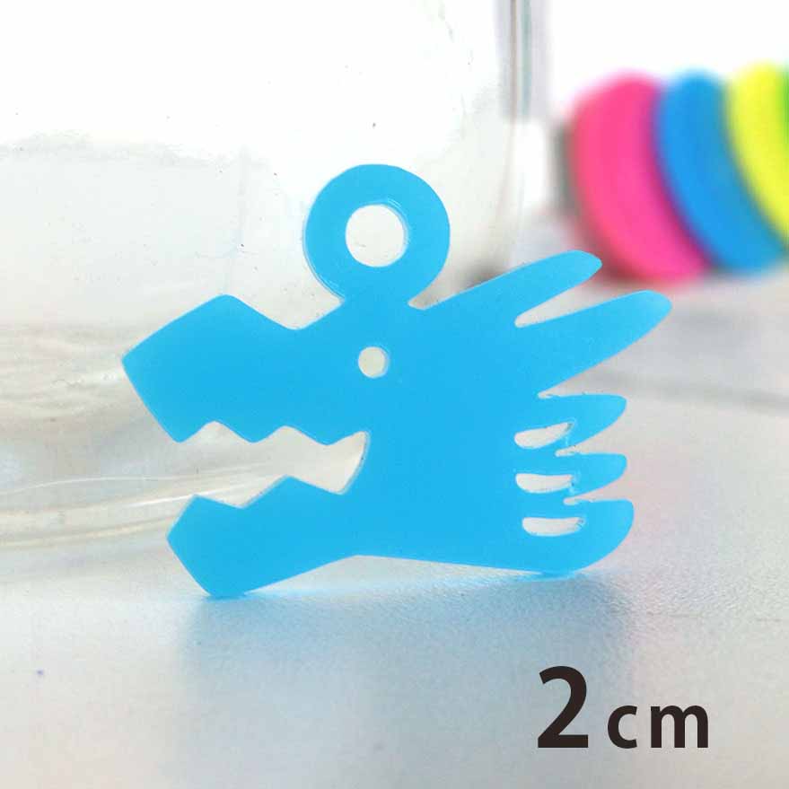 アクリルチャーム 龍の頭 2cm 厚さ2mm 選べる豊富なカラー アンシャンテラボ / たつ 龍 辰 ドラゴン りゅう かわいい 干支 十二支 お正月 縁起物 和風 和柄 アクセサリーパーツ ピアス イヤリング キーホルダー ハンドメイド材料 レジン資材 【ゆうパケット対応】