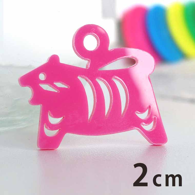 Rakuten - アクリルチャーム 干支飾り とら 2cm 厚さ2mm 選べる豊富なカラー アンシャンテラボ / 干支 虎 トラ 寅 干支 十二支 お正月 縁起物 和風 和柄 飾り アクセサリーパーツ ピアス イヤリング キーホルダー ハンドメイド材料 レジン資材 【ゆうパケット対応】