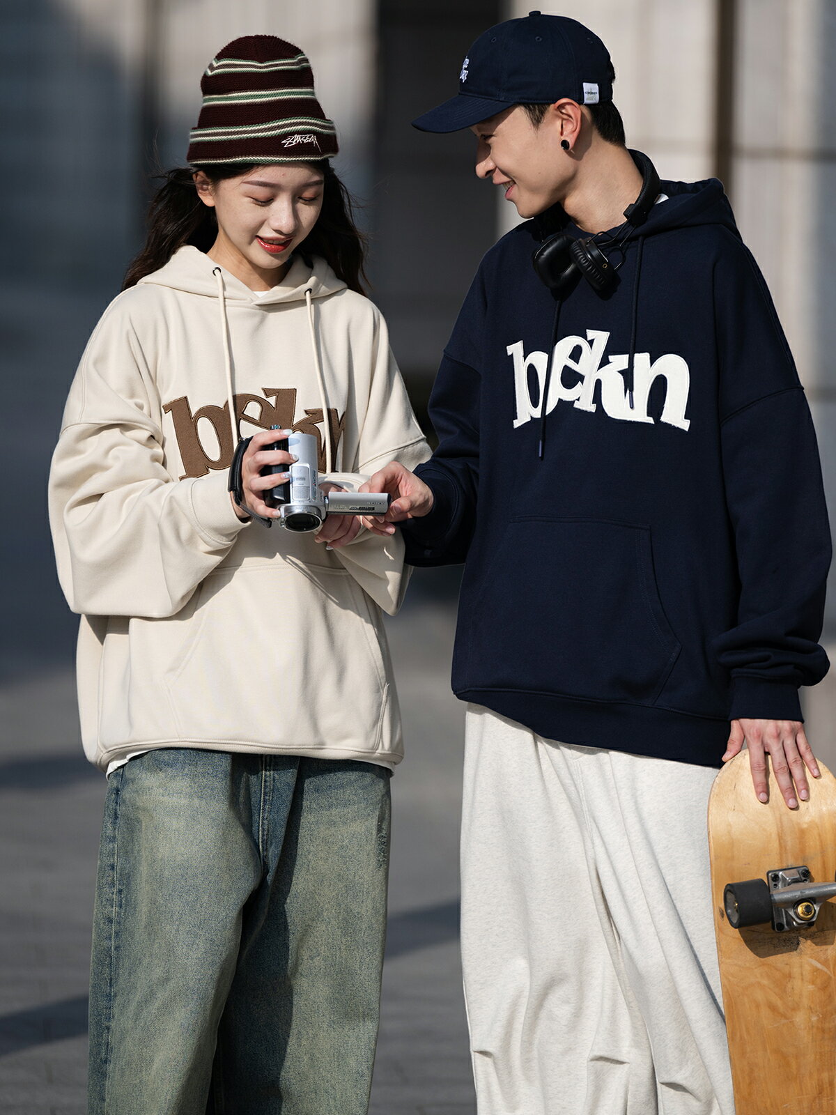 Excellentstyle2025年新作20代カジュアルプ段着リュックサックフィットパターン柄デザイン厚手暖か冬用パーカー男女兼用ジェルアルクカプルコーデュロイお揃い