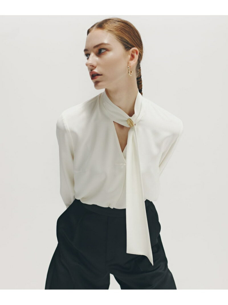 ◆メタル釦ボウタイブラウス PINKY&DIANNE ピンキー アンド ダイアン トップス シャツ・ブラウス ホワイト ブラック【送料無料】[Rakuten Fashion]のサムネイル