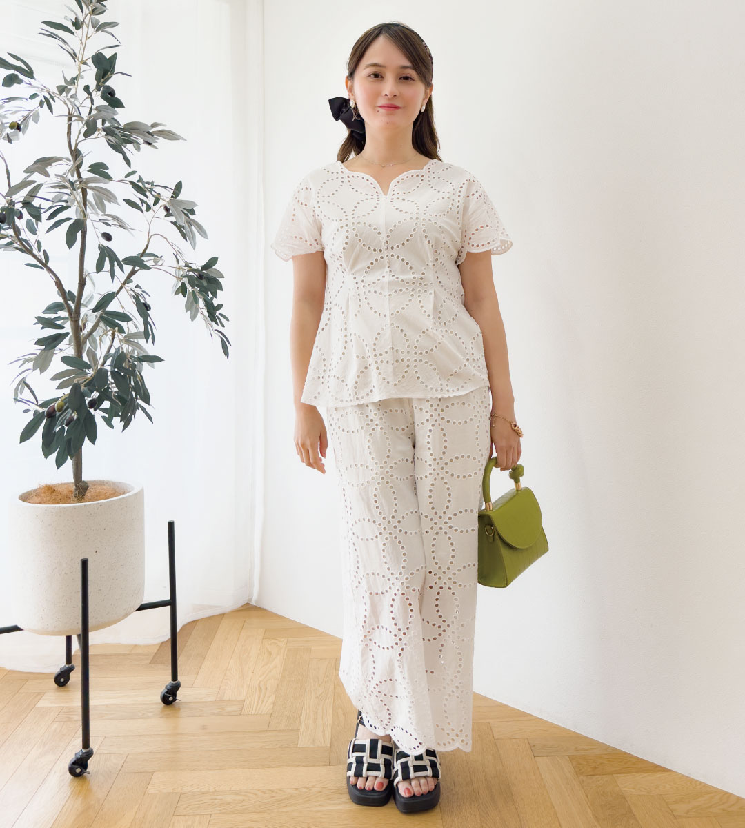 【Pinup Closet】【セットアップ可能】ヴェネツィアンレースパンツ ピンナップクローゼット CINEMATIQ シネマティック レディース パンツ 大人可愛い リゾート感 マシンウォッシャブル 洗える シワになりにくい イージーケア 600mlボトルが入るマジカルポケット