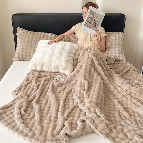 「§zz．luxi」毛布 軽量 ふわとろ毛布 ラビットファー調 夏向け 冷房対策 ブランケット クイーン 薄手 ..