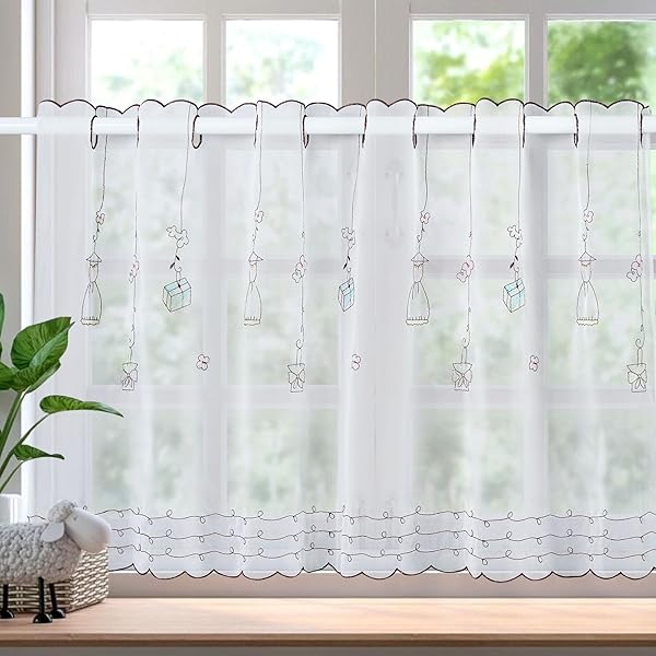 AooHome カフェカーテン 60cm丈 小窓 レース 半透 お風呂カーテン レースカーテン UVカット 省エネ 間仕切り 通気 高級レース生地 かわいい花柄刺繍 ミニカーテン 取り付け簡単