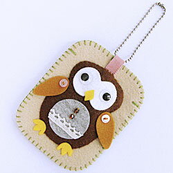 フェルトで作る手づくりキットキャラタグ　ハッピーふくろう　ハンドメイド